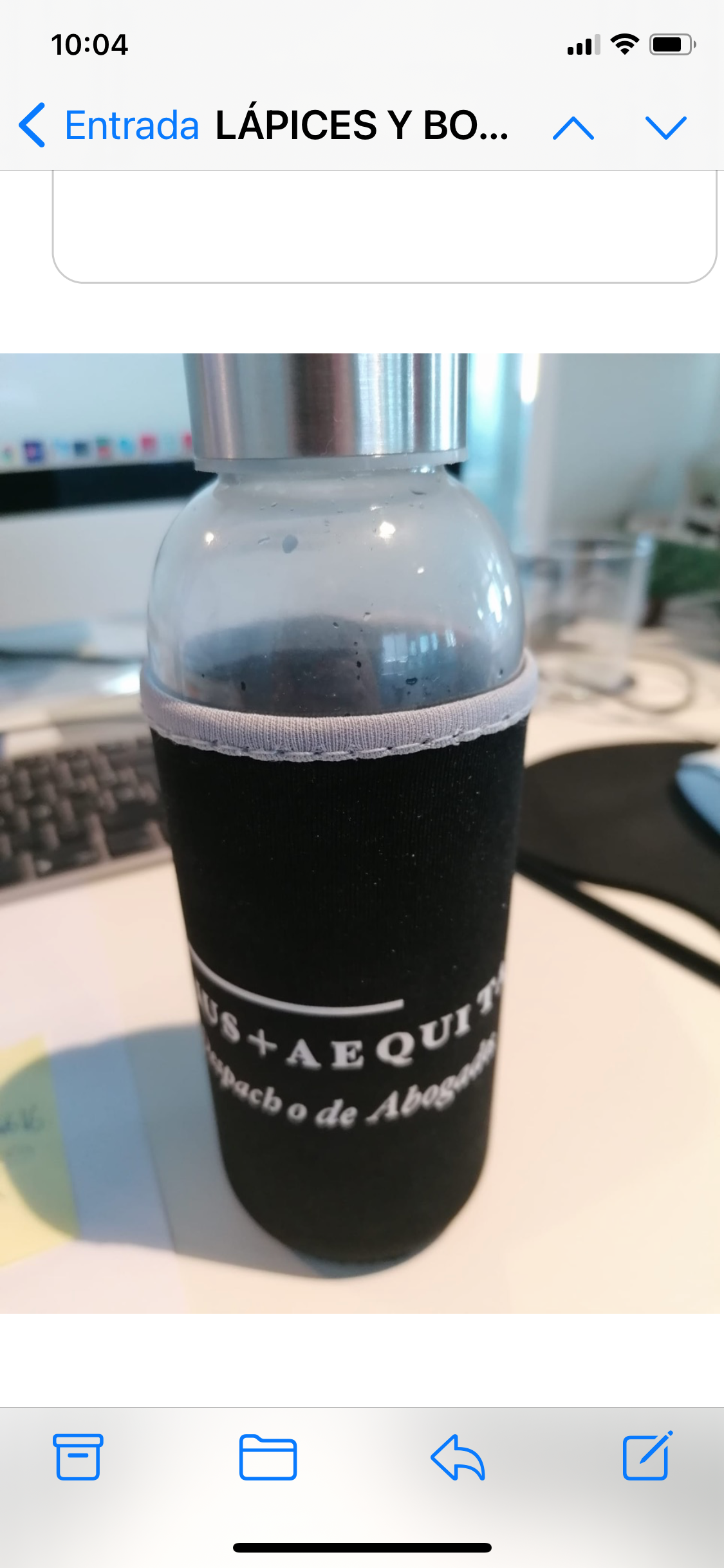 Botella 420 ml cristal, funda negra IUS